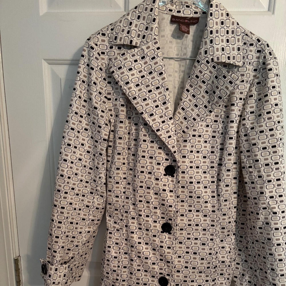 Bandolino White/Black/Brown Checkered 2PC Skirt Suit Long Belted Coat Size 14